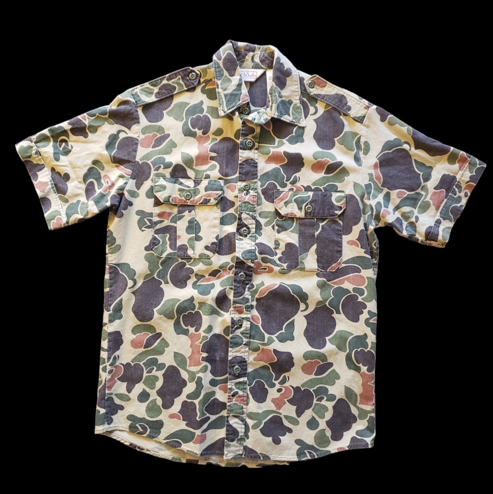 Vintage Walls Camo Short Sleeve Button Down Mens Size Medium